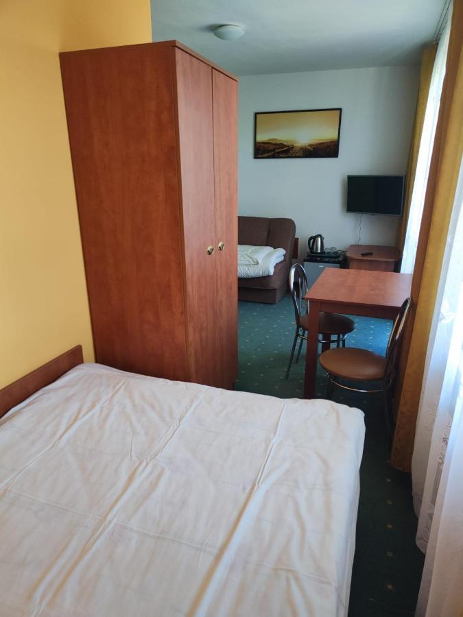 JODA Pokoje Goscinne Rewal Esterno foto